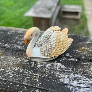 Swan trinket box